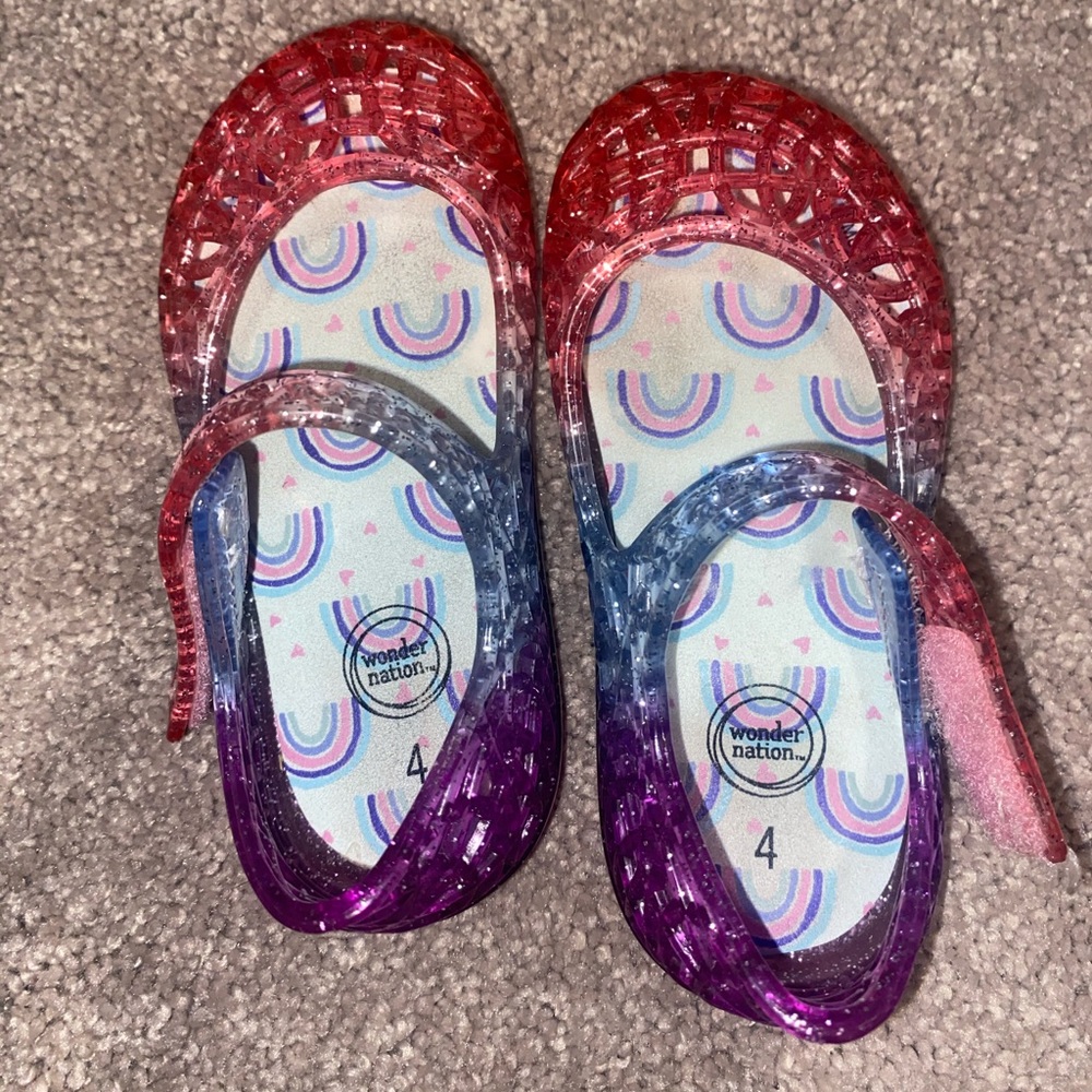 Water toddler shoes size 4